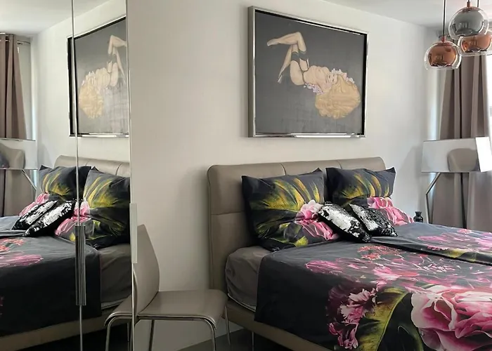 Luxurious 2 Bedroom Old