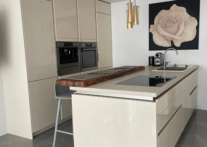 Daire Luxurious 2 Bedroom Old