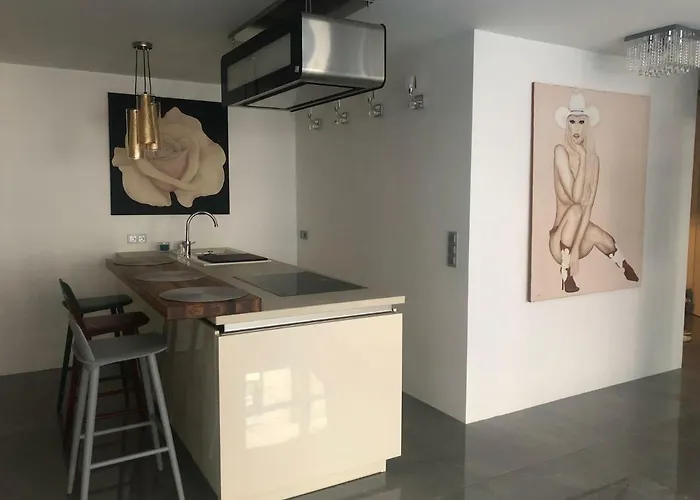 Daire Luxurious 2 Bedroom Old Münih