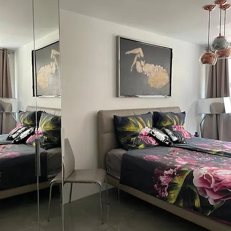 Luxurious 2 Bedroom Old