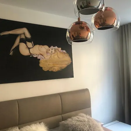 Luxurious 2 Bedroom Old * Munich