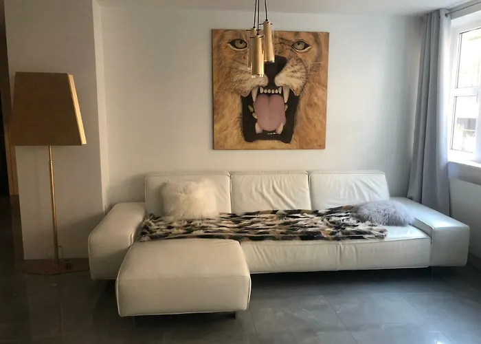 Luxurious 2 Bedroom Old