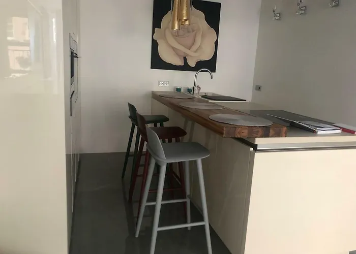 Апартаменты Luxurious 2 Bedroom Old