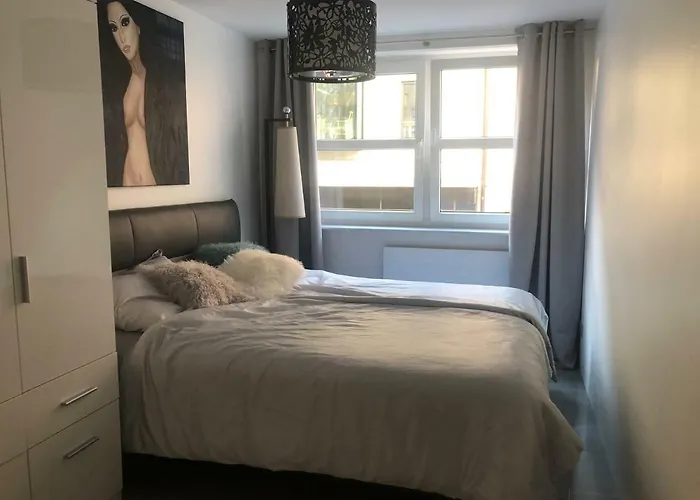 Luxurious 2 Bedroom Old Lejlighed *